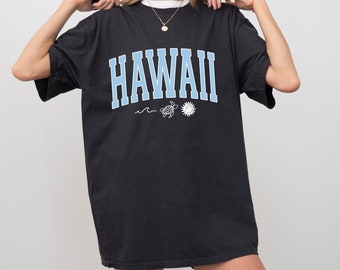 Hawaii T-shirt, Ocean Turtle and Sun Shirt, Vacation Gift, Trendy Beach Shirt, Sea Turtle Gift, Hawaii Souvenir Gift, Summer Vacation Tee