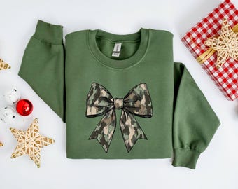 Camo Coquette Bow Shirt, Duck Hunting Gift Sweatshirt, Old School Camo Girl Sweater, Women's Camouflage Bow Hoodie, Cam Bow Mother T-Shirts
