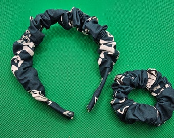 Philadelphia Eagles hair accessories, key fobs, and zipper pulls