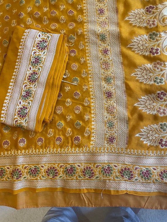 Pure Georgette Banarasi Saree with Floral Jaal in… - image 3