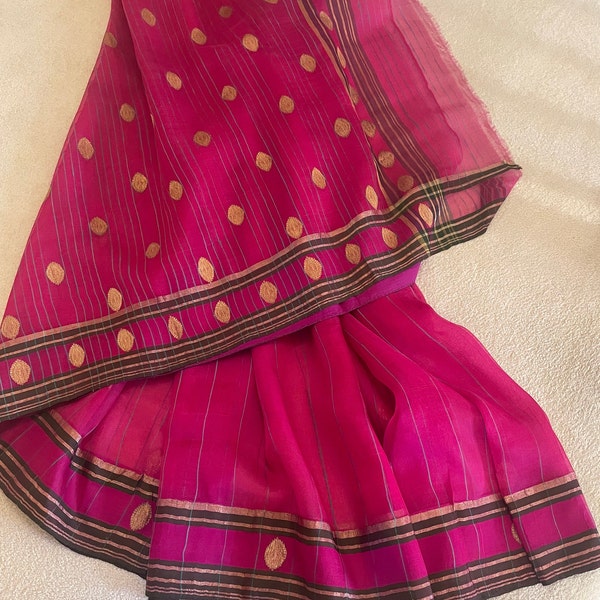 Lovely vintage pure silk organza fuchsia color saree with golden motifs and zari border. Free shipping