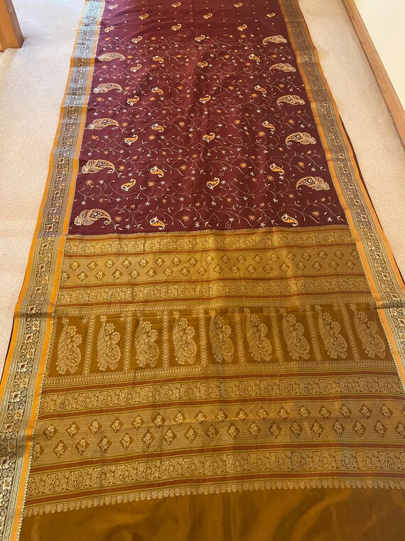 Beautiful Embroidered Saree. Maroon Color with Go… - image 1