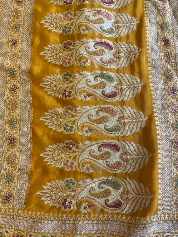 Pure Georgette Banarasi Saree with Floral Jaal in… - image 1