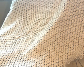 Vintage Hand knotted White Stole 61x26”