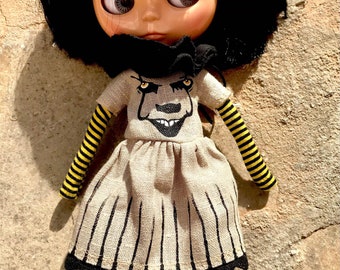 Hand painted dress and collar for Blythe, Pennywise it, Linen dress, gothic dress