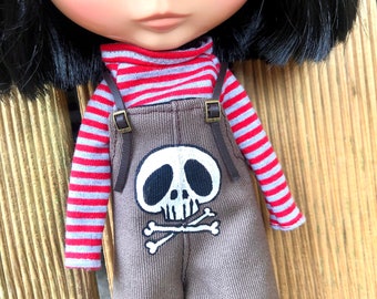 Hand painted Dungarees and top for Blythe, Hand painted trousers, Blythe outfit, Halloween overalls