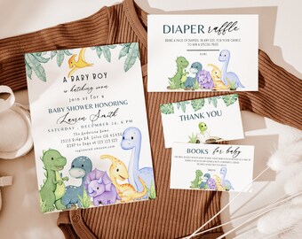 Puede incluir: Una invitación a una fiesta de bienvenida al bebé con temática de dinosaurios. La invitación presenta un dinosaurio azul y verde con el texto "Un bebé varón está naciendo pronto". La invitación también incluye el texto "Únete a nosotros para una fiesta de bienvenida al bebé en honor a Lauren Smith".