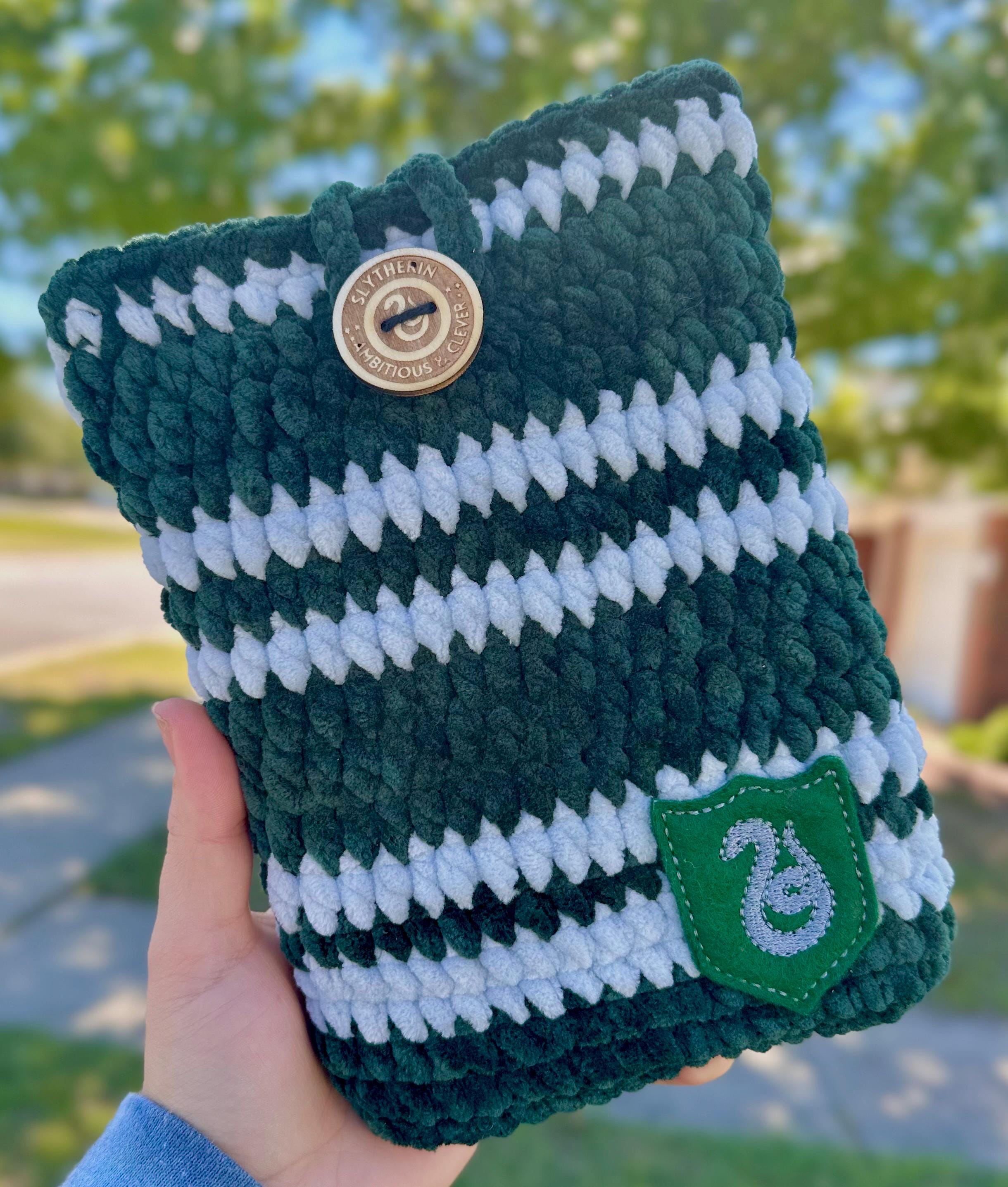 Slytherin Kindle Sleeve!