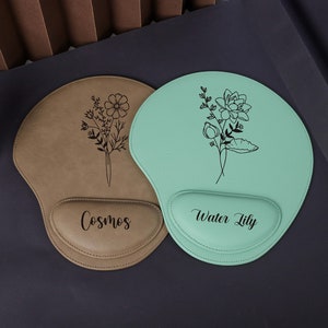 Geburtstagsblume Personalisierte Leder Mauspad mit Handballenauflage, Kunst Mauspad für Büro Geschenke, Vatertagsgeschenk, Ergonomisches Büro Mauspad