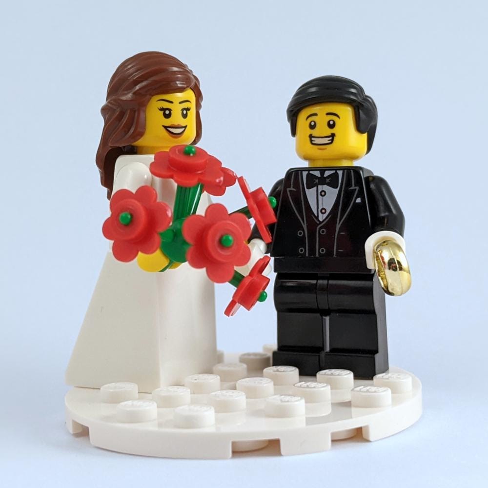 Personalised Bride & Groom Minifigure Set - Custom Wedding Couple