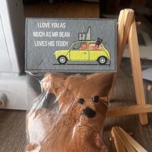 Tarjeta de regalo de peluche / “Te amo tanto como Mr Bean ama a su osito” / Ideas de regalos / Pensando en ti / Sólo porque sí / Envía un poco de amor