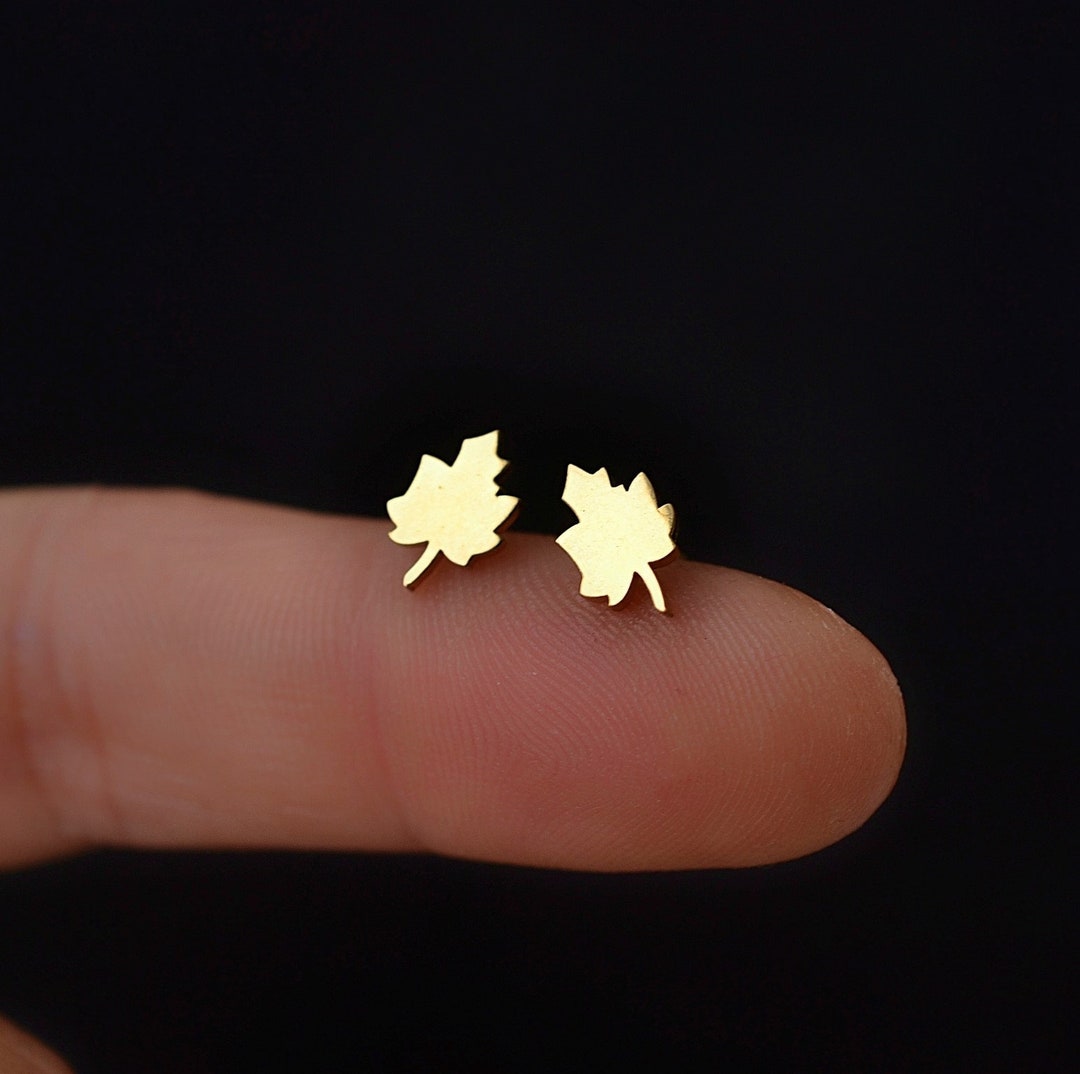 Canada Gold Leaf Earrings Gold Maple Leaf Earrings Canadian Etsy