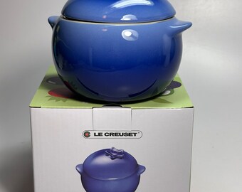 Cocotte en céramique en grès cérame Blueberry Le Creuset ~ 60 onces - Neuf avec boîte