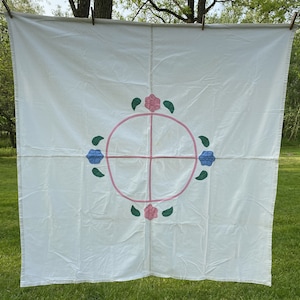 Vintage applique square tablecloth 55&quot;x55&quot;