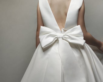 Stunning American Princess Ivory/gold Flower Girl Sparkly Bow Back Dress -  Size Uk 6 Y - Etsy Australia