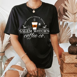 Salem Witches Coffee Co Korte Mouw Tee