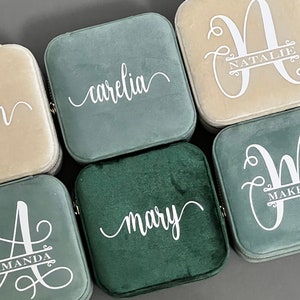 Personalized Velvet Jewelry Box, Bridal Bridesmaid Jewelry Accessories Case, Party Event Favors,Bridesmaid Proposal, Travel holder Organizer
