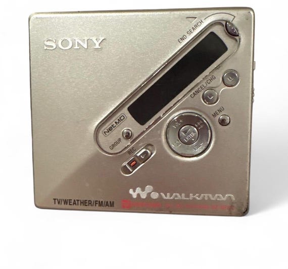 2003 Sony Walkman MZ-NF810 Silver Minidisc Player Netmd Fm/am/tv