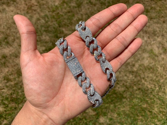 Iced out figaro sale chain