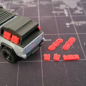 Hot Wheels Gas Can and Traction Boards 1:64 Scale Matchbox Rotopax Maxxttracks