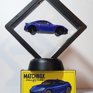 Subaru BRZ de Hot Wheels en exhibición flotante
