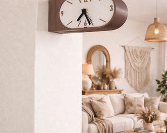 Relógio de parede impresso em 3D de dupla face, com design moderno e original, ideal para decorar salas de estar, cozinhas ou escritórios.