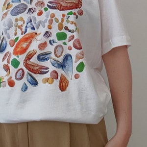 TSHIRT 100% COTTON unisex, prawn cocktail, seashell tshirt in white image 4