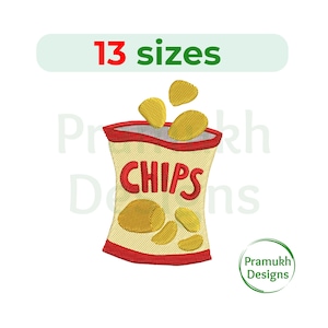 以下が含まれることがあります： 赤い縁取りと赤い文字でCHIPSと書かれたベージュ色のポテトチップスの袋の刺繍デザイン。袋の中や外に黄色いポテトチップスがいくつか描かれています。上部に13 sizes、下部にPramukh Designsというテキストが表示されています。
