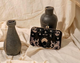 Embroidered Floral Evening Clutch Bag with Detachable Chain