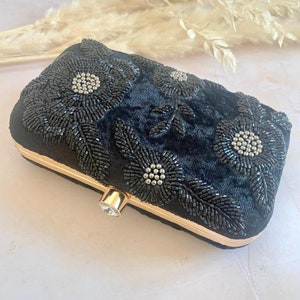 Bolso de mano de terciopelo negro brillante con adornos bordados con flores, bolso de mano de noche, bolso de mano de fiesta, bolso de diseñador