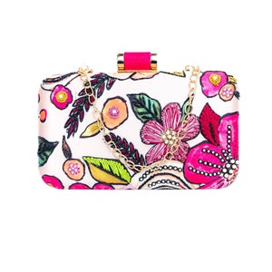 Clutch Eliza con bordado floral, clutch de noche, clutch de fiesta, clutch de boda, clutch de graduación