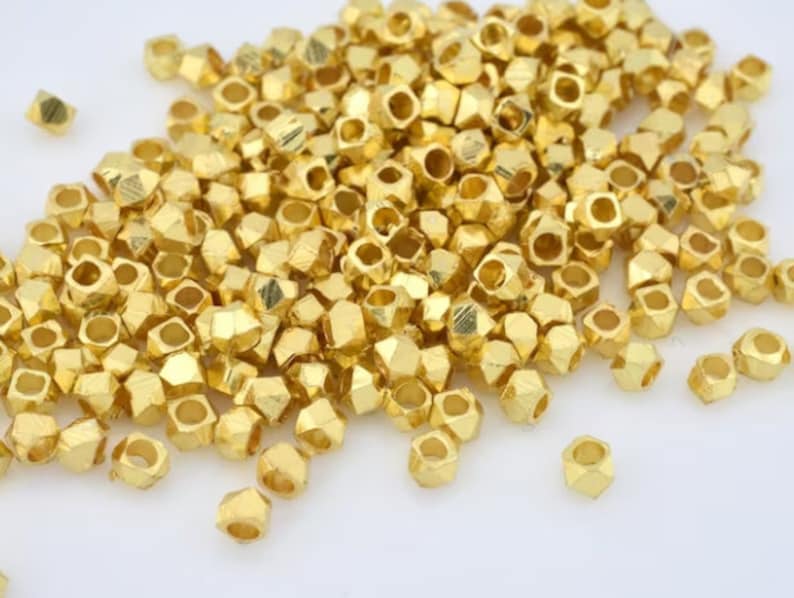 Gold Plastic Jewelry Bead At 1.00 INR At Best Price In Chhatrapati - Foto 6
