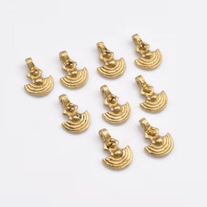 16mm - 25pcs Raw Brass Tribal Geometric Charms , Tribal Pendants , Boho Charms , Boho Pendants For Jewelry Makings And Macrame