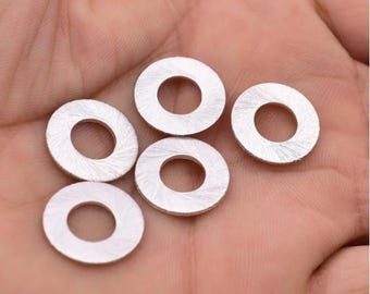 16 mm silverbricka, 16 mm - 5 st silvercirklar, borstade brickaberlocker, förbindningsberlocker för smyckestillverkning, smyckestillbehör, tillbehör