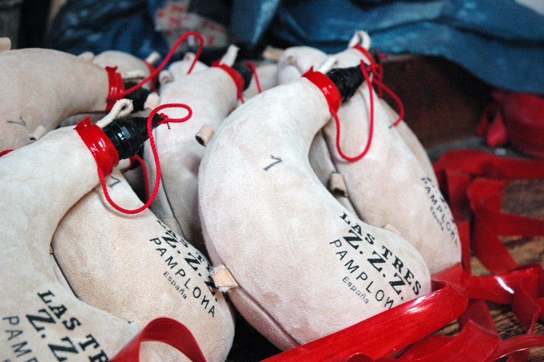 Traditional Handcrafted Leather Bota Bag. Spanish Wine Skin - Etsy