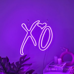 XO Neon Sign with Heart: Custom Wedding & Home Decor