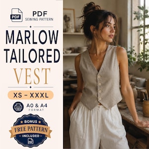 Può includere: Un cartamodello PDF per un gilet sartoriale Marlow nelle taglie dalla XS alla XXXL, nei formati A0 e A4. L'immagine mostra un gilet beige con abbottonatura frontale e scollo a V, abbinato a pantaloni bianchi, con un cartamodello PDF in omaggio.
