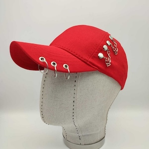 Red Cotton Chain Designer Hat, 100% Cotton Hat, Baseball Cap, Metal Ring Hat, Men And Women Piercing Hat, Modern Hat