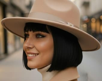 Women’s Adjustable Felt Fedora Hat – Classic Panama Style with Inner Band