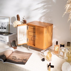 Große Massivholz Schmuckschatulle, Schmuck Organizer mit Schubladen, Nussbaum Kirschholz Etui, Ohrring Armband Ring Halskette Aufbewahrung Geschenk für Sie
