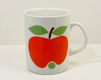 Vintage coffee or tea mug apple decor