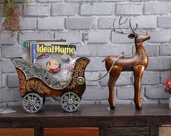 Porta revistas hecho a mano con carrito de renos de cobre: decoración festiva y coleccionable único para el hogar, el hotel y los regalos navideños