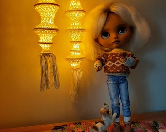 Crochet Pattern for Fishnet lantern for Blythe or Barbie scale 1/6 (english US terminology and dutch)