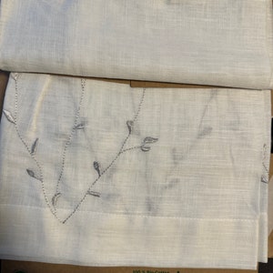 Bio-Baumwoll-Bistro-Gardine, Schlaufen-Bistro-Stick Zweige, Kurzvorhang, Bistro-Flächenvorhang, 150 cm breit, 50 cm hoch HILYMI Bild 8