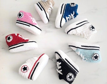 Coming home outfit, Crochet baby shoes girl boy, Crochet baby sneakers, Booty baby, knitted newborn shoes, Babyshower, Unisex baby gift