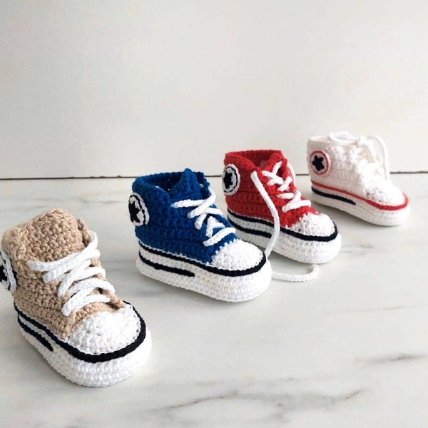 Baskets bébé au crochet, chaussures pour bébé, tenue nouveau-né, chaussures bébé nouveau-né fille garçon, chaussons bébé au crochet, cadeau de naissance, chaussures de berceau, chaussette bébé