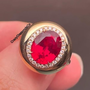 Anillo de gema de rubí rosa ovalado de 9 x 7 mm, piedra natal de julio, anillo de compromiso con diseño de botón de caramelo y halo con engaste de bisel grueso, anillo de oro amarillo de 18k