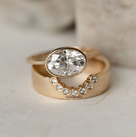 CT Oval Cut Horizontal Bezel Set Moissanite Diamond Ring, With Wide  Cigar Diamond Band, Modern Bridal Wedding Ring Set, 14k Yellow Gold