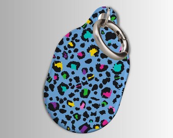 Funda AirTag de leopardo azul
