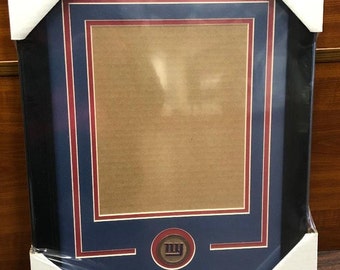 New York Giants Vertical Medallion Picture Frame